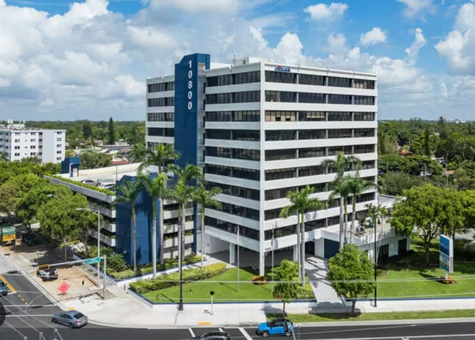 Commercial real estate advisory photograph